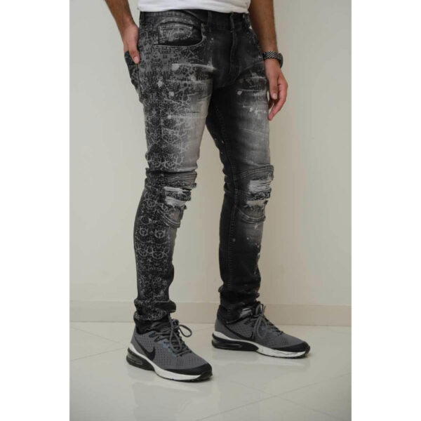 Dark Ripped Jeans